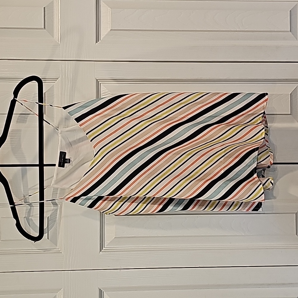 Limited striped tank